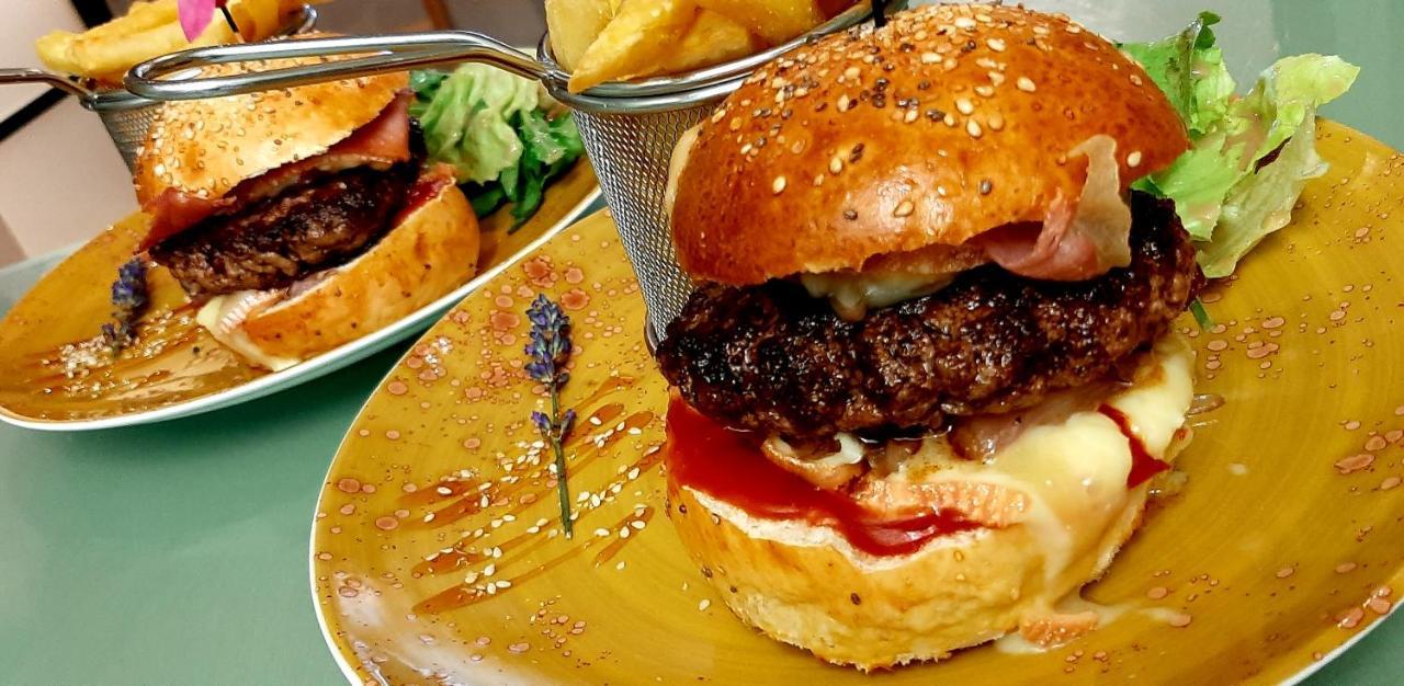 Hotel Restaurant L'Industrie แซ็งดอแมร์ ภายนอก รูปภาพ