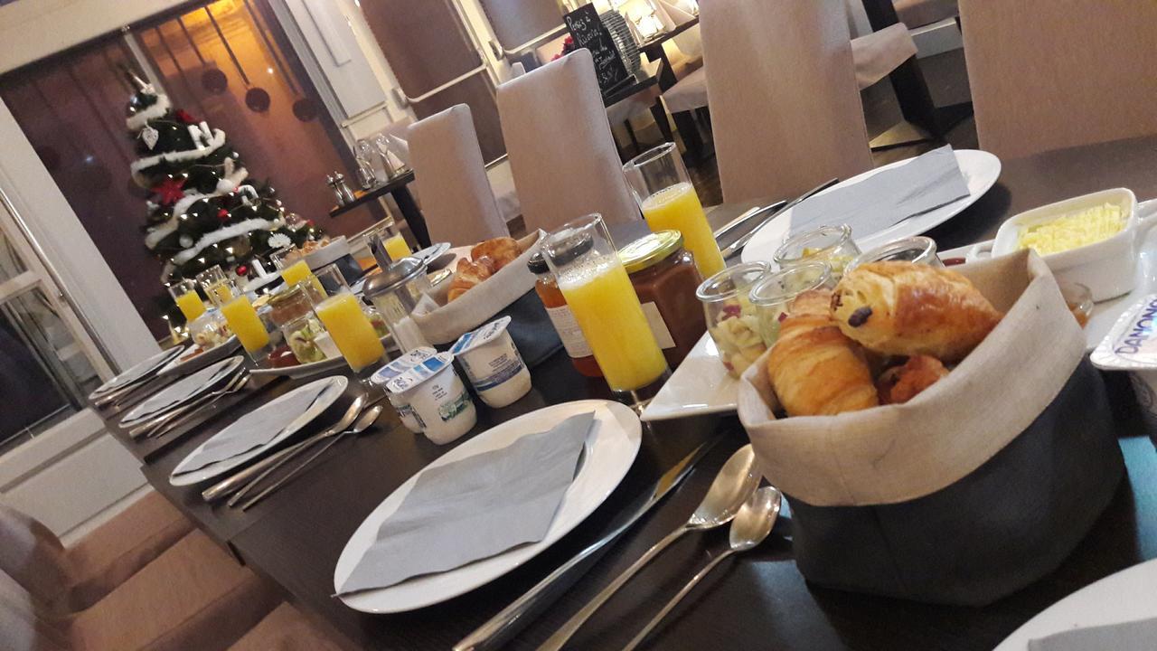 Hotel Restaurant L'Industrie แซ็งดอแมร์ ภายนอก รูปภาพ